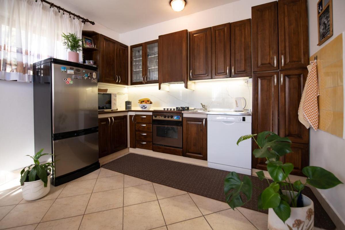 Apartman Elvis Lovran Dış mekan fotoğraf